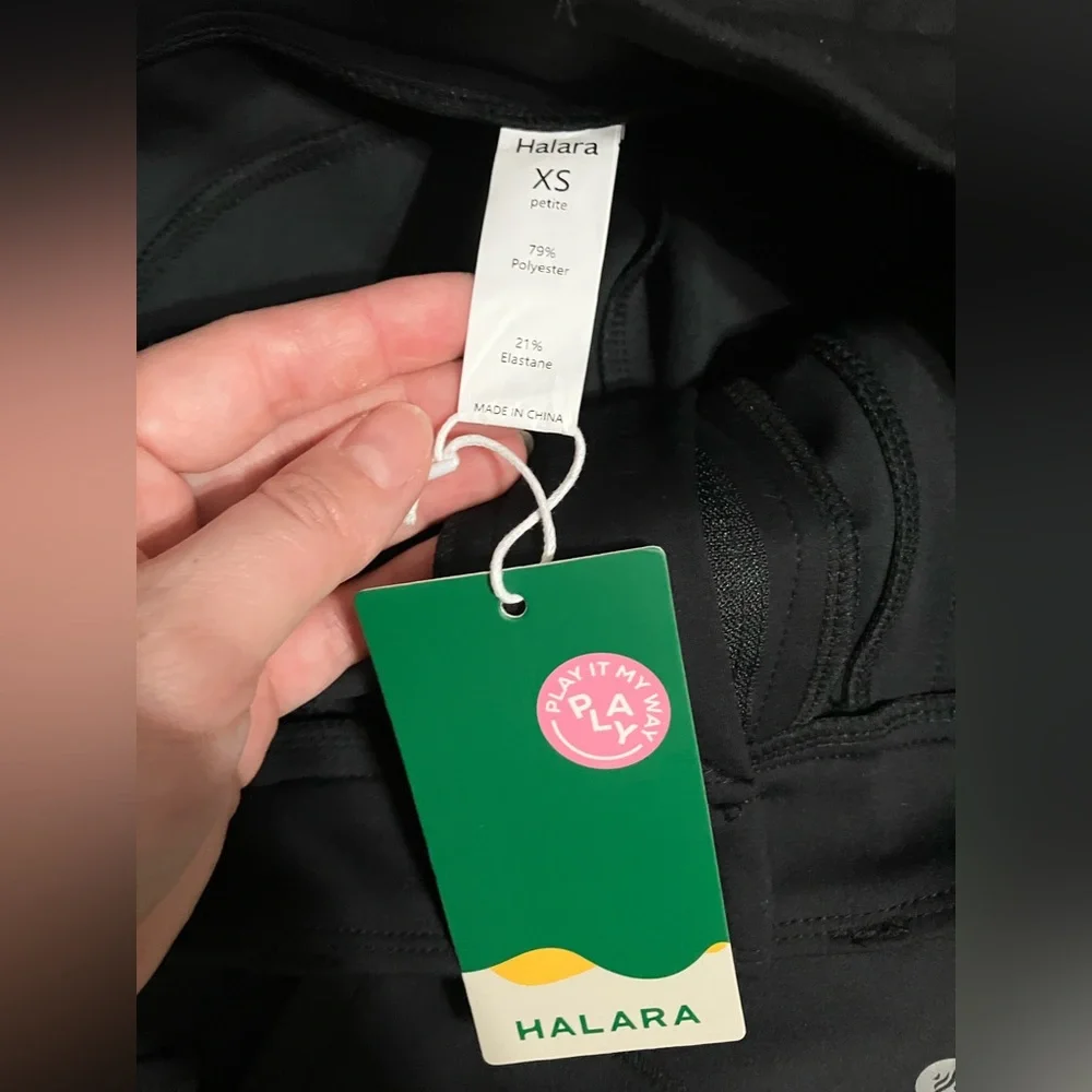 NWT Halara Viral 4 Way Stretch Cargo Pants XS Petite Black - Picture 3 of 3